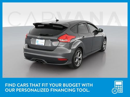 Photo 4 of 26 of 2016 Ford Focus ST Base