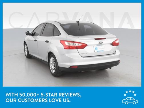 Photo 5 of 22 of 2014 Ford Focus S