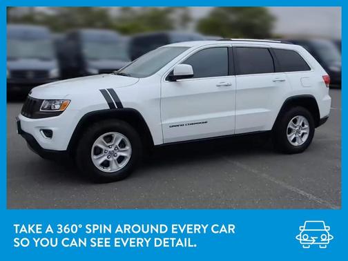 Photo 3 of 32 of 2015 Jeep Grand Cherokee Laredo