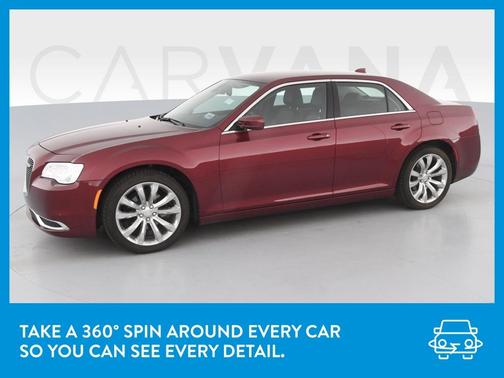 Photo 3 of 43 of 2020 Chrysler 300 Touring