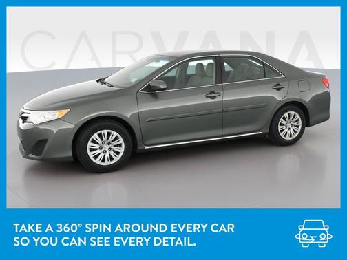 Photo 3 of 41 of 2012 Toyota Camry LE