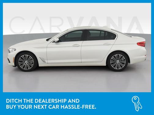 Photo 4 of 40 of 2019 BMW 530 i xDrive