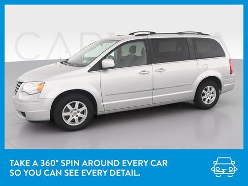 Photo 3 of 42 of 2010 Chrysler Town & Country Touring