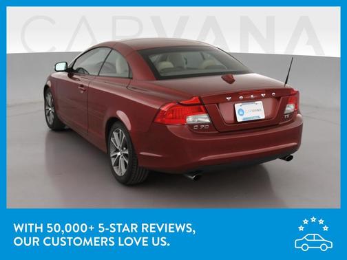 Photo 5 of 44 of 2011 Volvo C70 T5