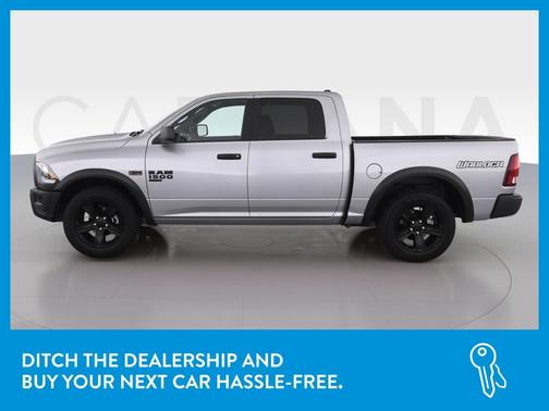 Photo 4 of 41 of 2021 RAM 1500 Classic SLT