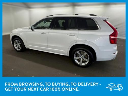 Photo 5 of 37 of 2016 Volvo XC90 T5 Momentum