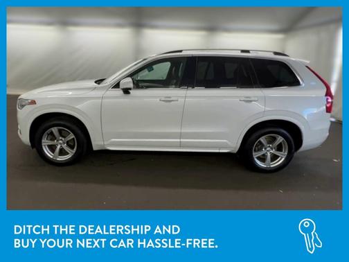 Photo 4 of 37 of 2016 Volvo XC90 T5 Momentum