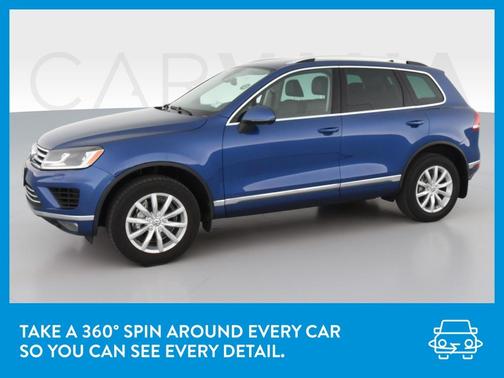 Photo 3 of 46 of 2016 Volkswagen Touareg TDI Sport w/Technology