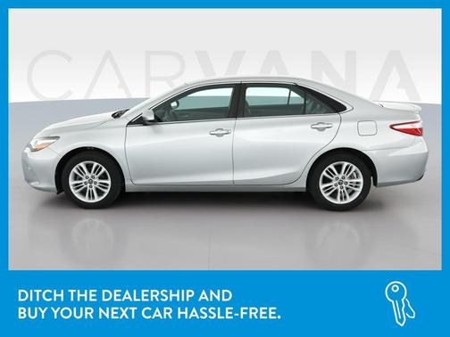 Photo 4 of 43 of 2016 Toyota Camry SE