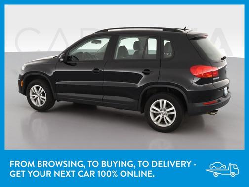 Photo 5 of 40 of 2016 Volkswagen Tiguan S