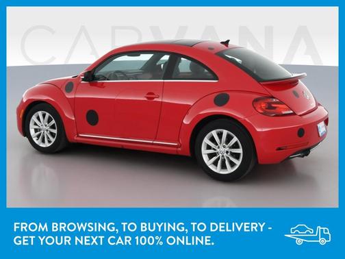 Photo 5 of 40 of 2019 Volkswagen Beetle 2.0T SE