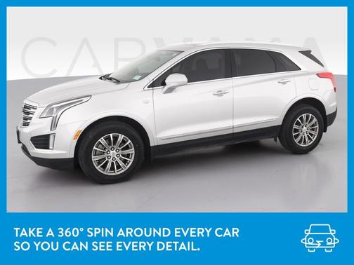 Photo 3 of 46 of 2017 Cadillac XT5 Luxury