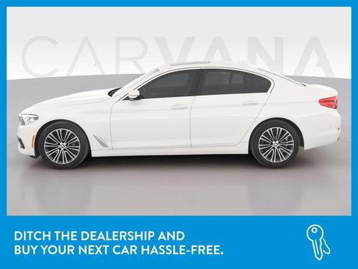 Photo 4 of 48 of 2017 BMW 530 i xDrive