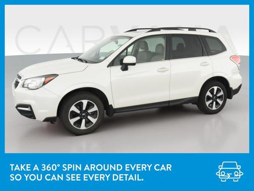 Photo 3 of 43 of 2018 Subaru Forester 2.5i Limited