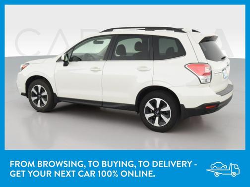 Photo 5 of 43 of 2018 Subaru Forester 2.5i Limited