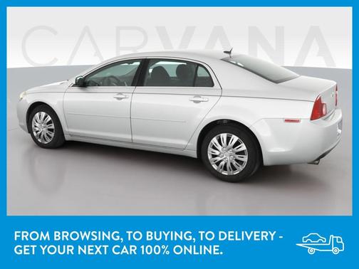 Photo 5 of 32 of 2010 Chevrolet Malibu 1LT
