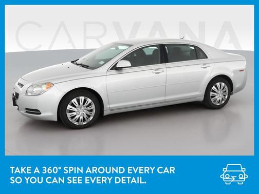 Photo 3 of 32 of 2010 Chevrolet Malibu 1LT