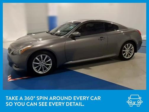 Photo 3 of 30 of 2013 INFINITI G37 Journey