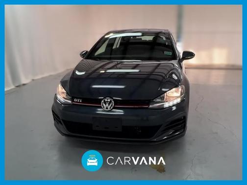 Photo 1 of 33 of 2018 Volkswagen Golf GTI 2.0T S 4-Door