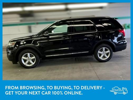 Photo 5 of 34 of 2016 Ford Explorer XLT