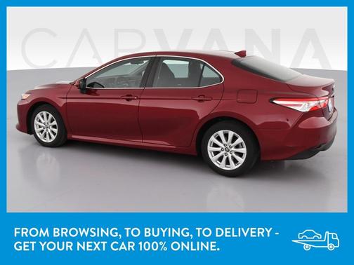 Photo 5 of 42 of 2019 Toyota Camry LE