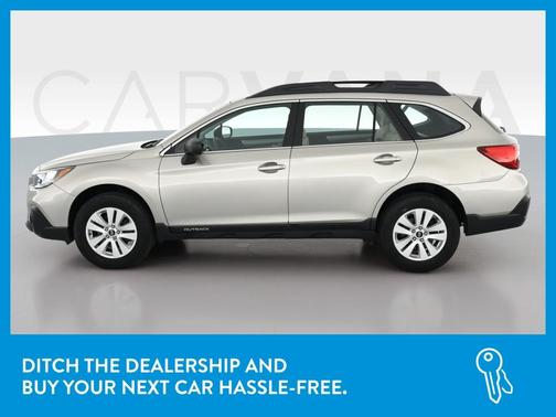 Photo 4 of 40 of 2018 Subaru Outback 2.5i