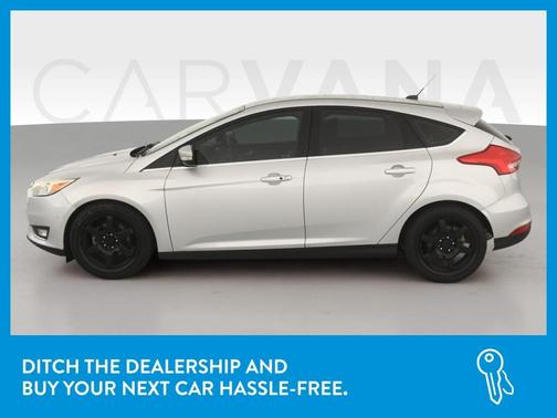 Photo 4 of 36 of 2016 Ford Focus Titanium