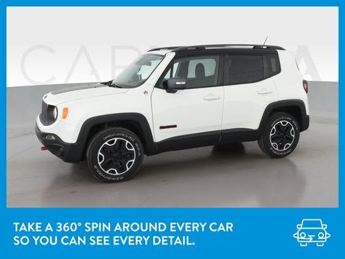 Photo 3 of 37 of 2015 Jeep Renegade Trailhawk
