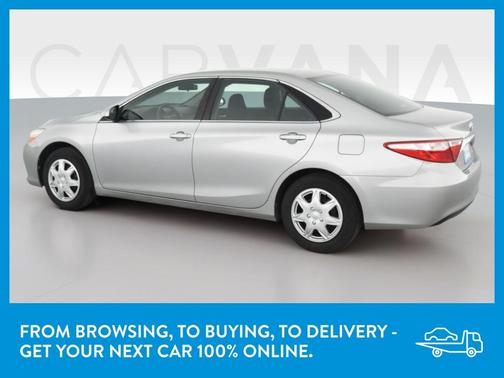 Photo 5 of 41 of 2015 Toyota Camry LE