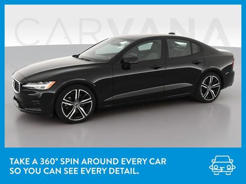 Photo 3 of 44 of 2020 Volvo S60 T5 R-Design