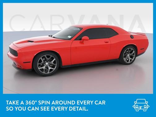 Photo 3 of 37 of 2015 Dodge Challenger R/T