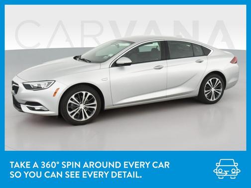 Photo 3 of 46 of 2018 Buick Regal Sportback Essence