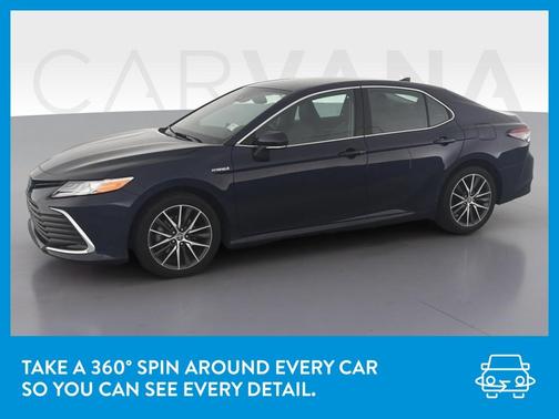 Photo 3 of 43 of 2021 Toyota Camry Hybrid XLE