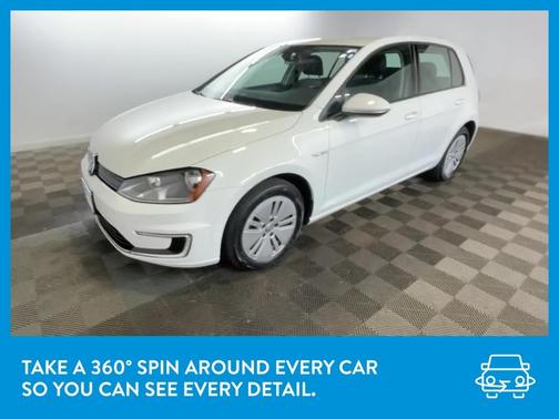 Photo 3 of 52 of 2016 Volkswagen e-Golf SE