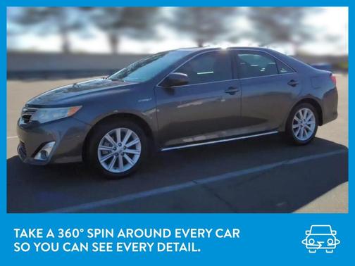 Photo 3 of 36 of 2013 Toyota Camry Hybrid XLE