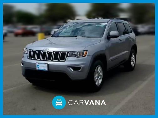 Photo 1 of 33 of 2017 Jeep Grand Cherokee Laredo