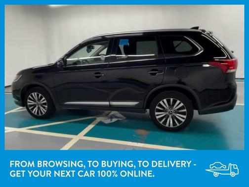 Photo 5 of 41 of 2019 Mitsubishi Outlander SEL