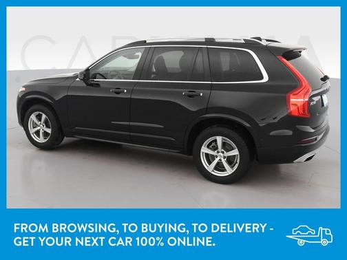 Photo 5 of 39 of 2017 Volvo XC90 T5 Momentum