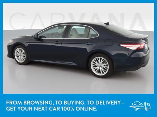 Photo 5 of 46 of 2019 Toyota Camry XLE