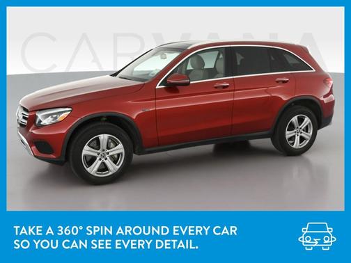 Photo 3 of 36 of 2019 Mercedes-Benz GLC 350e Base 4MATIC