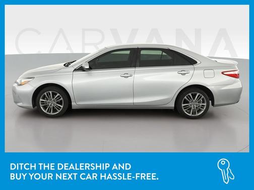 Photo 4 of 32 of 2015 Toyota Camry SE