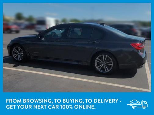 Photo 5 of 37 of 2017 BMW 750 i xDrive