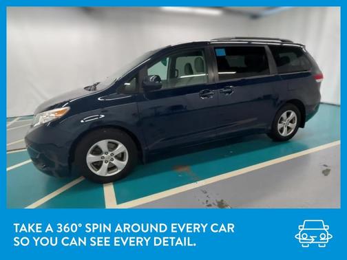 Photo 3 of 52 of 2012 Toyota Sienna LE