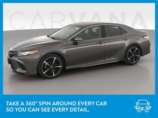 Photo 3 of 45 of 2018 Toyota Camry XSE