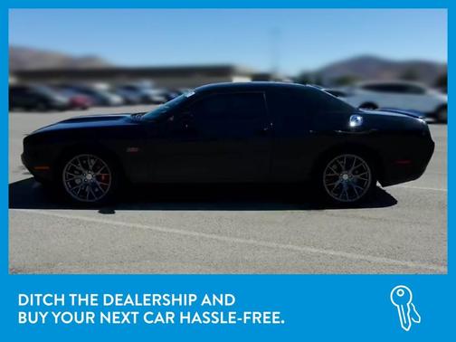 Photo 4 of 35 of 2015 Dodge Challenger SRT 392
