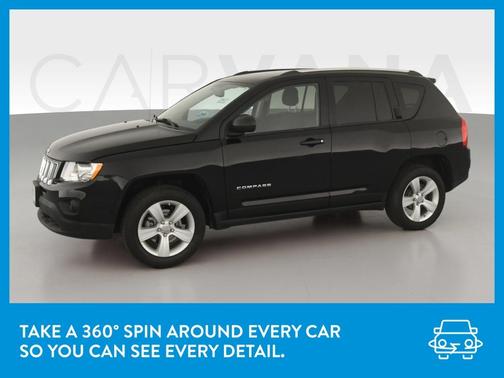 Photo 3 of 30 of 2012 Jeep Compass Latitude