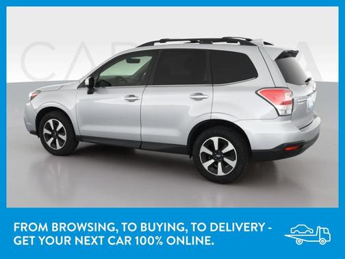 Photo 5 of 44 of 2017 Subaru Forester 2.5i Limited