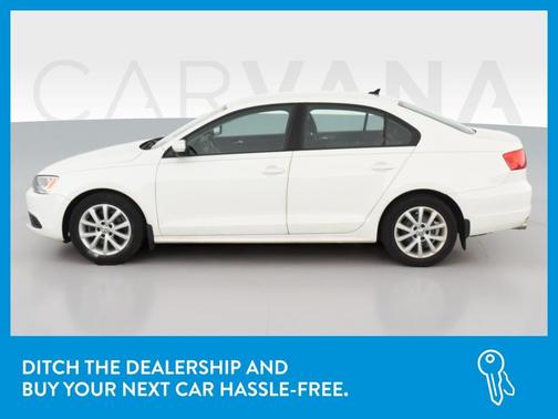 Photo 4 of 41 of 2011 Volkswagen Jetta SE
