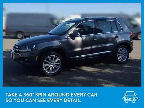 Photo 3 of 34 of 2012 Volkswagen Tiguan S