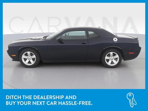 Photo 4 of 37 of 2011 Dodge Challenger R/T